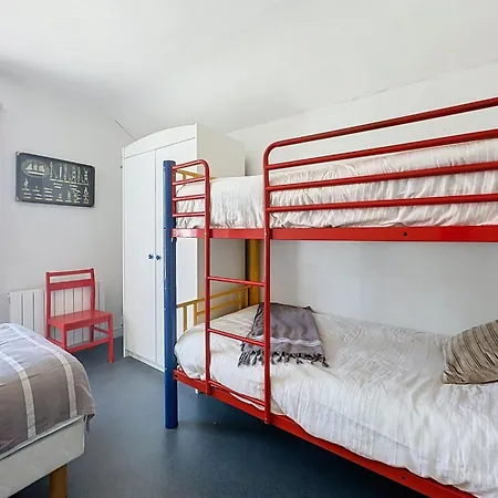 Claire Joie By Interhome *